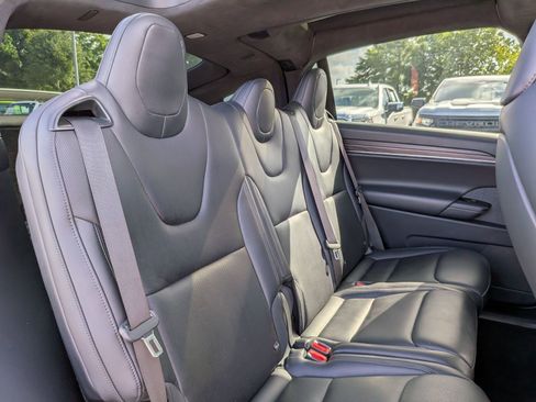Used 2022 Tesla Model X AWD/4WD image 31
