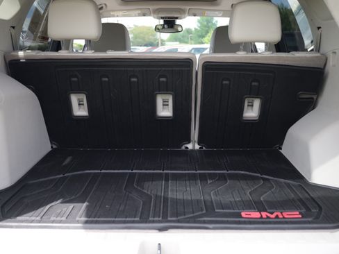 Used 2022 GMC Terrain Denali AWD/4WD image 30