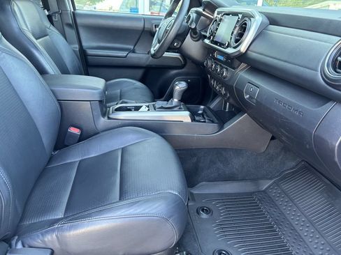Used 2023 Toyota Tacoma Limited AWD/4WD image 30