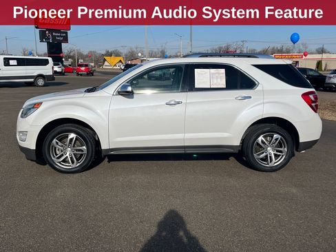 Used 2017 Chevrolet Equinox Premier w/ Enhanced Convenience Package image 2