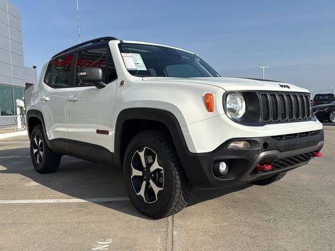 Used 2019 Jeep Renegade Trailhawk image 4
