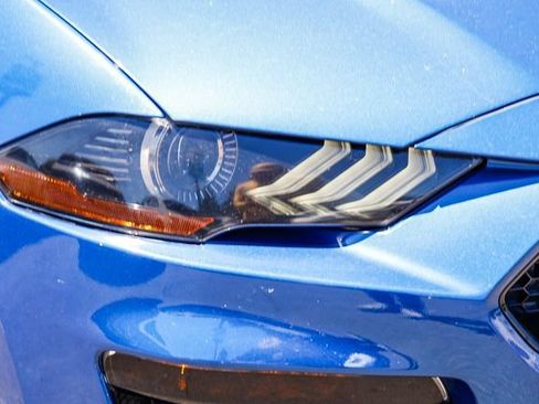 Used 2022 Ford Mustang GT Premium w/ GT Performance Package RWD image 8