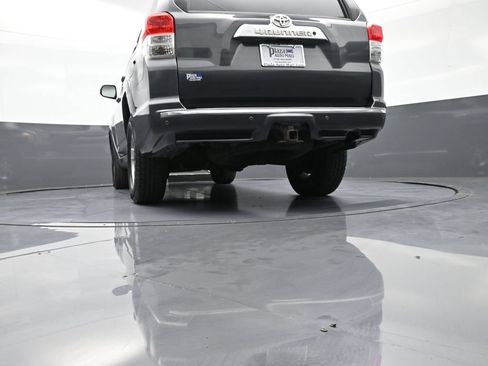 Used 2011 Toyota 4Runner SR5 w/ Premium Pkg w/Leather AWD/4WD image 30