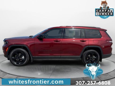 Used 2023 Jeep Grand Cherokee L Limited w/ Black Appearance Package AWD/4WD image 2