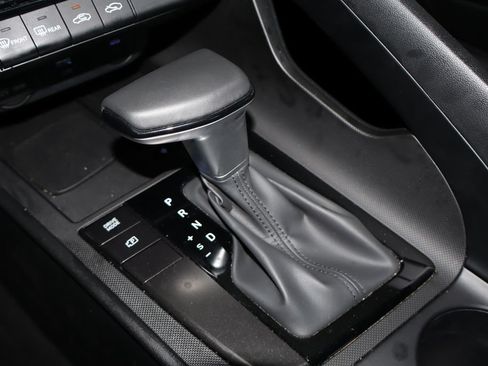 Used 2026 Hyundai Elantra Sport FWD image 27