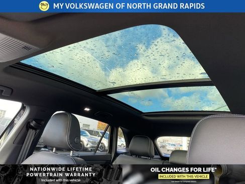New 2026 Volkswagen Atlas Cross Sport SE AWD/4WD image 14