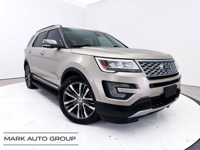 Used 2017 Ford Explorer Platinum