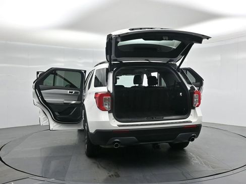 Certified 2023 Ford Explorer XLT w/ Equipment Group 202A image 36