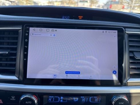 Used 2019 Toyota Highlander XLE image 31