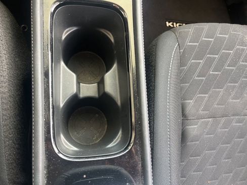 Used 2024 Nissan Kicks SV FWD image 20
