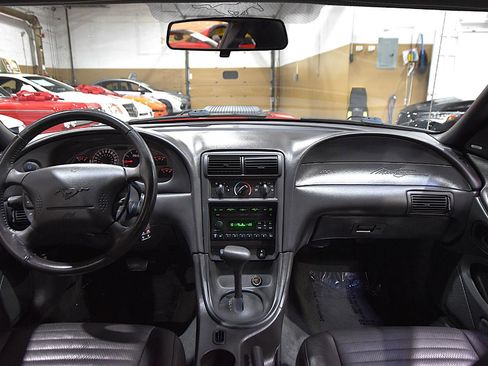 Used 2004 Ford Mustang Mach 1 RWD image 28