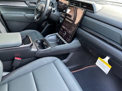 New 2026 GMC Terrain AT4 w/ Technology Package II image 16