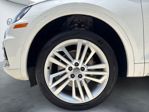 Used 2018 Audi Q5 2.0T Premium Plus w/ Premium Plus Package AWD/4WD image 14