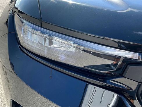 Used 2025 Jeep Grand Cherokee Altitude image 32