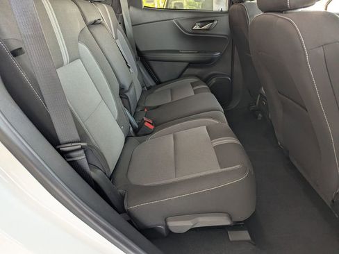 Used 2025 Chevrolet Blazer LT FWD image 27