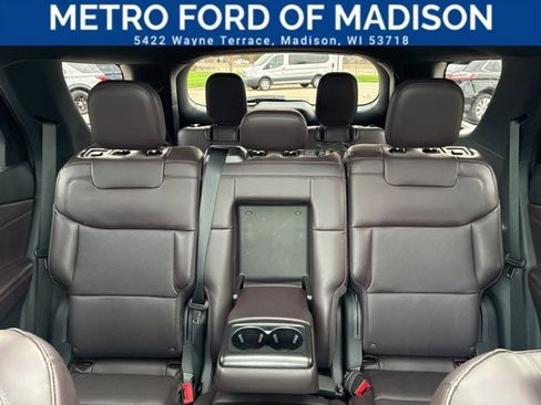 Certified 2025 Ford Explorer Platinum AWD/4WD image 36