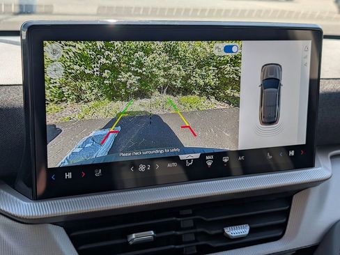 New 2026 Ford Explorer Active AWD/4WD image 15