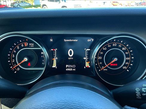 Used 2020 Jeep Wrangler Unlimited Sport S image 11