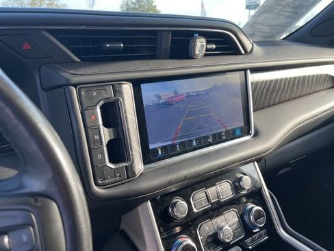 Used 2021 GMC Yukon Denali w/ Denali Ultimate Package AWD/4WD image 26
