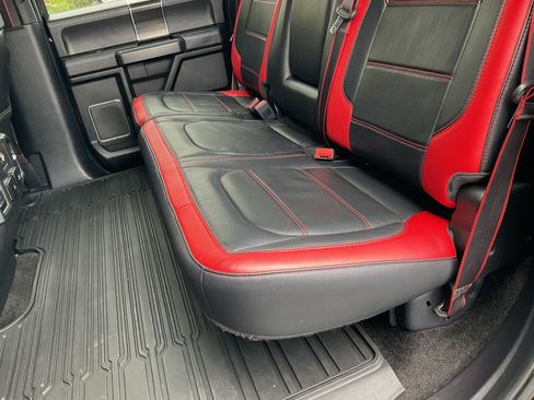Used 2018 Ford F150 Lariat w/ Equipment Group 502A Luxury AWD/4WD image 39