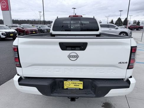 Certified 2025 Nissan Frontier SV w/ SV Convenience Package image 8