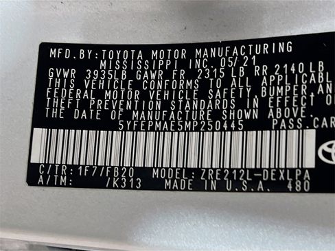 Certified 2021 Toyota Corolla LE image 28