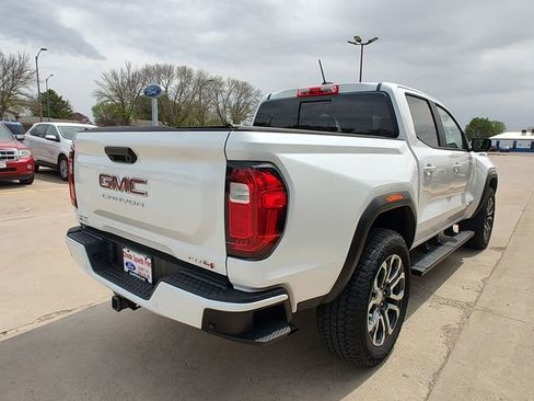 Used 2024 GMC Canyon AT4 w/ AT4 Premium Package AWD/4WD image 4