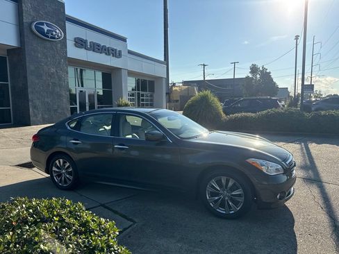 Used 2013 INFINITI M37 w/ Premium Pkg RWD image 8