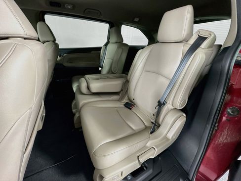 Certified 2024 Honda Odyssey EX-L image 24