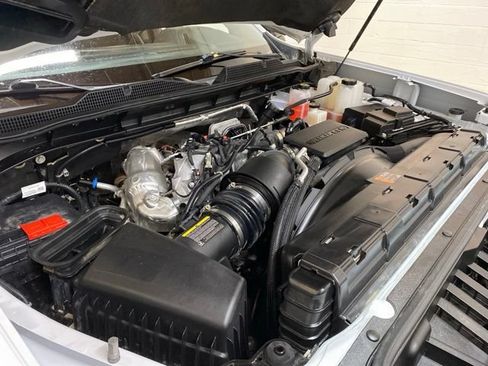 Used 2025 Chevrolet Silverado 2500 LT AWD/4WD image 95