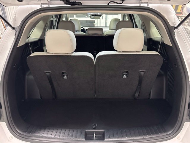 Used 2025 Kia Sorento S w/ Panoramic Sunroof Package FWD image 21
