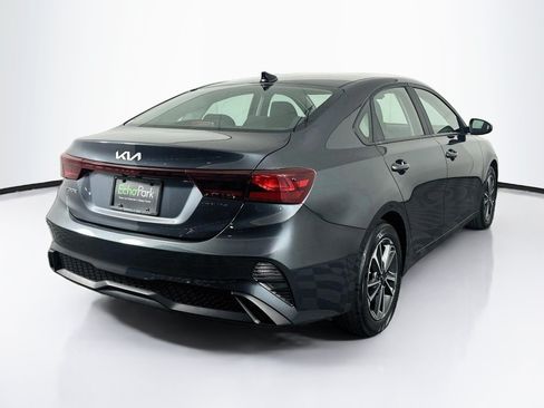 Used 2023 Kia Forte LXS FWD image 9