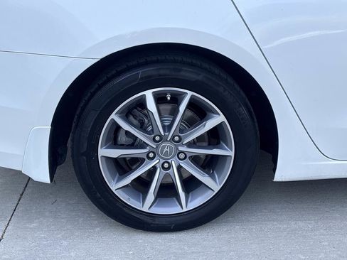Used 2018 Acura TLX w/ Technology Package FWD image 9