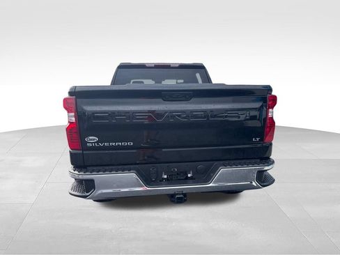 Used 2024 Chevrolet Silverado 1500 LT AWD/4WD image 9
