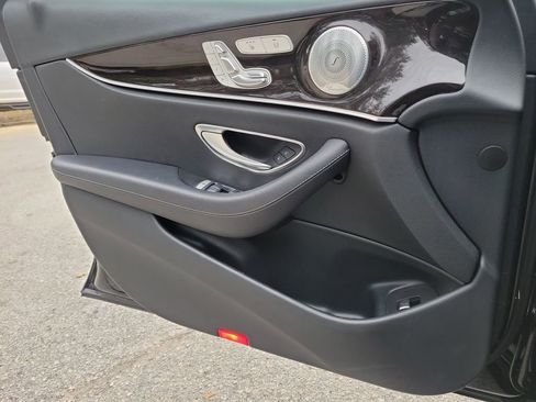 Used 2017 Mercedes-Benz E 300 image 20