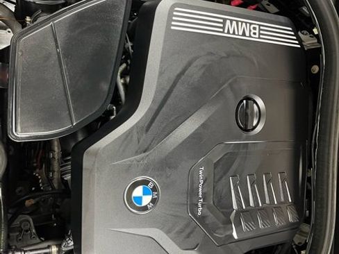 Used 2022 BMW 530i xDrive w/ Premium Package image 23