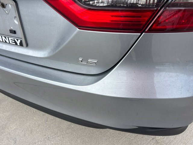 Used 2024 Toyota Camry LE FWD image 4
