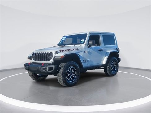 Used 2024 Jeep Wrangler Rubicon image 4