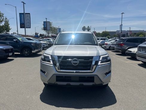 Used 2024 Nissan Armada SV AWD/4WD image 1