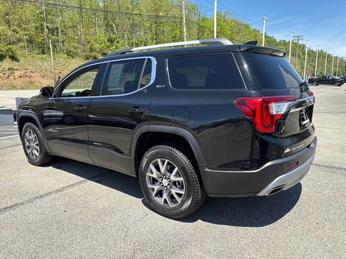 Certified 2023 GMC Acadia SLT AWD/4WD image 3