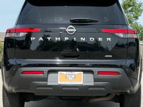Used 2022 Nissan Pathfinder S AWD/4WD image 4