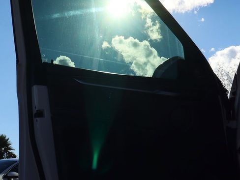 Used 2017 BMW X5 xDrive40e image 39