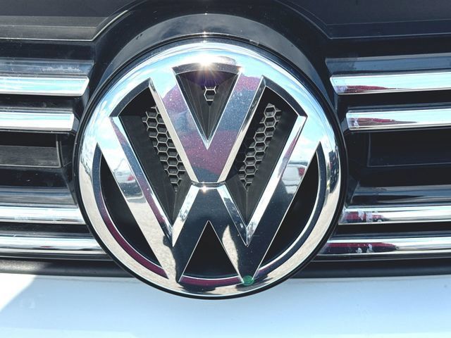 Used 2017 Volkswagen Tiguan S FWD image 30