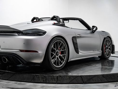 Used 2024 Porsche 718 Boxster Spyder RS RWD image 23
