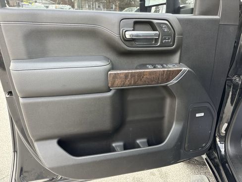 Certified 2022 GMC Sierra 3500 Denali w/ Technology Package image 25