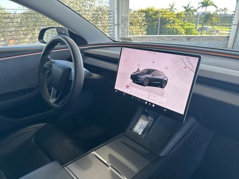Used 2024 Tesla Model 3 Long Range image 11
