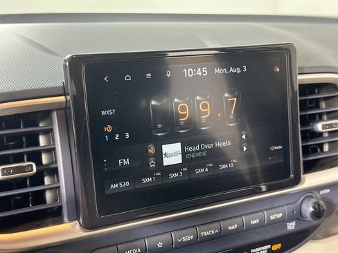 Used 2021 Hyundai Venue FWD image 27