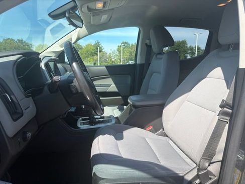 Used 2017 Chevrolet Colorado LT w/ LT Convenience Package RWD image 22