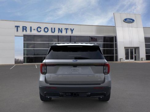 New 2026 Ford Explorer ST-Line w/ ST-Line Street Pack image 5