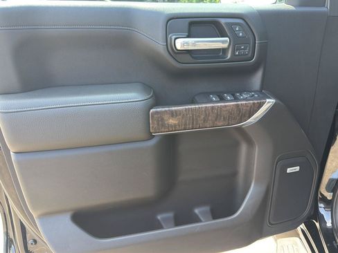 Certified 2019 GMC Sierra 1500 Denali w/ LPO, GMC Protection Package AWD/4WD image 11